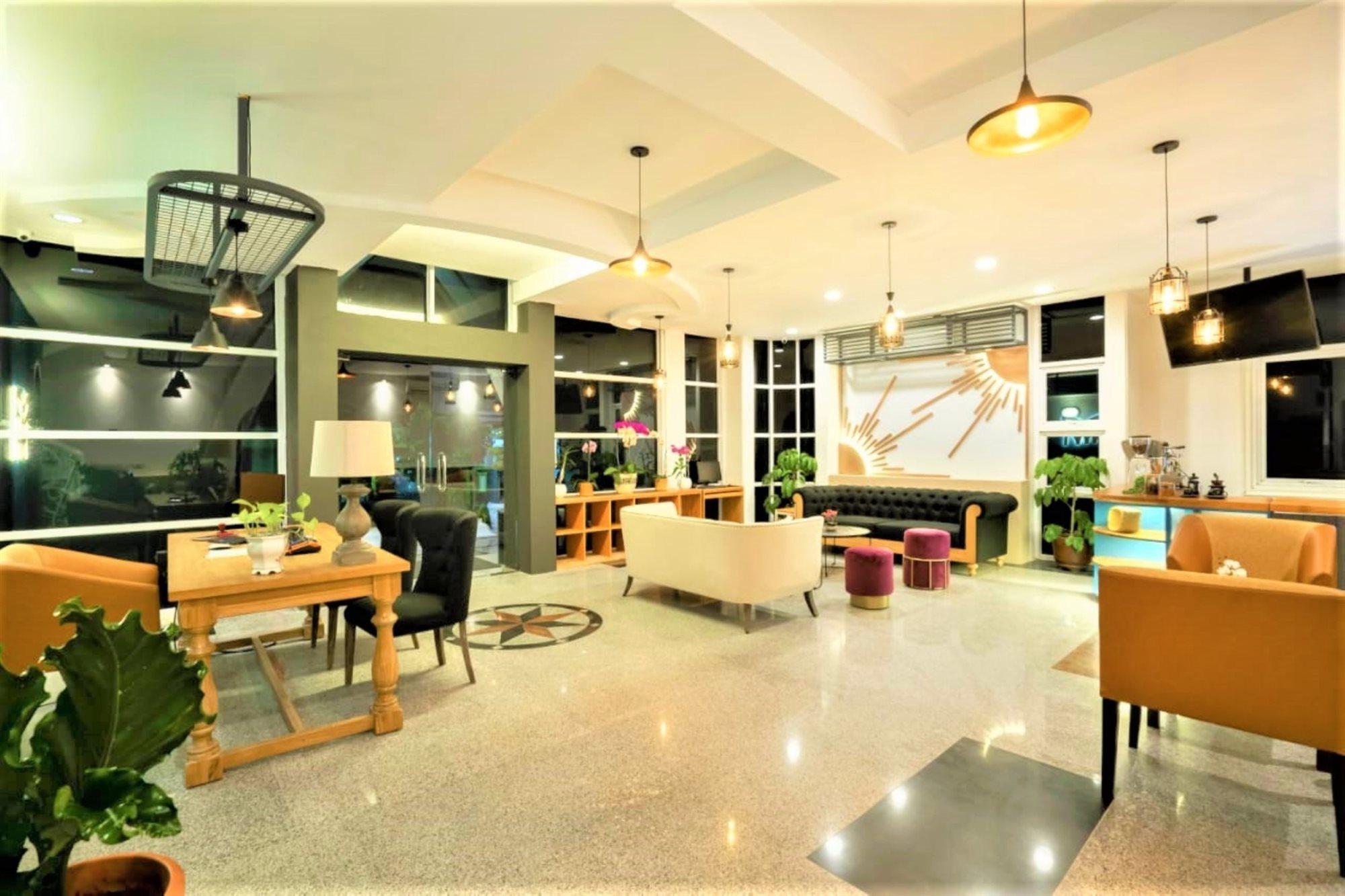 Madina Inn Yogyakarta Exterior photo