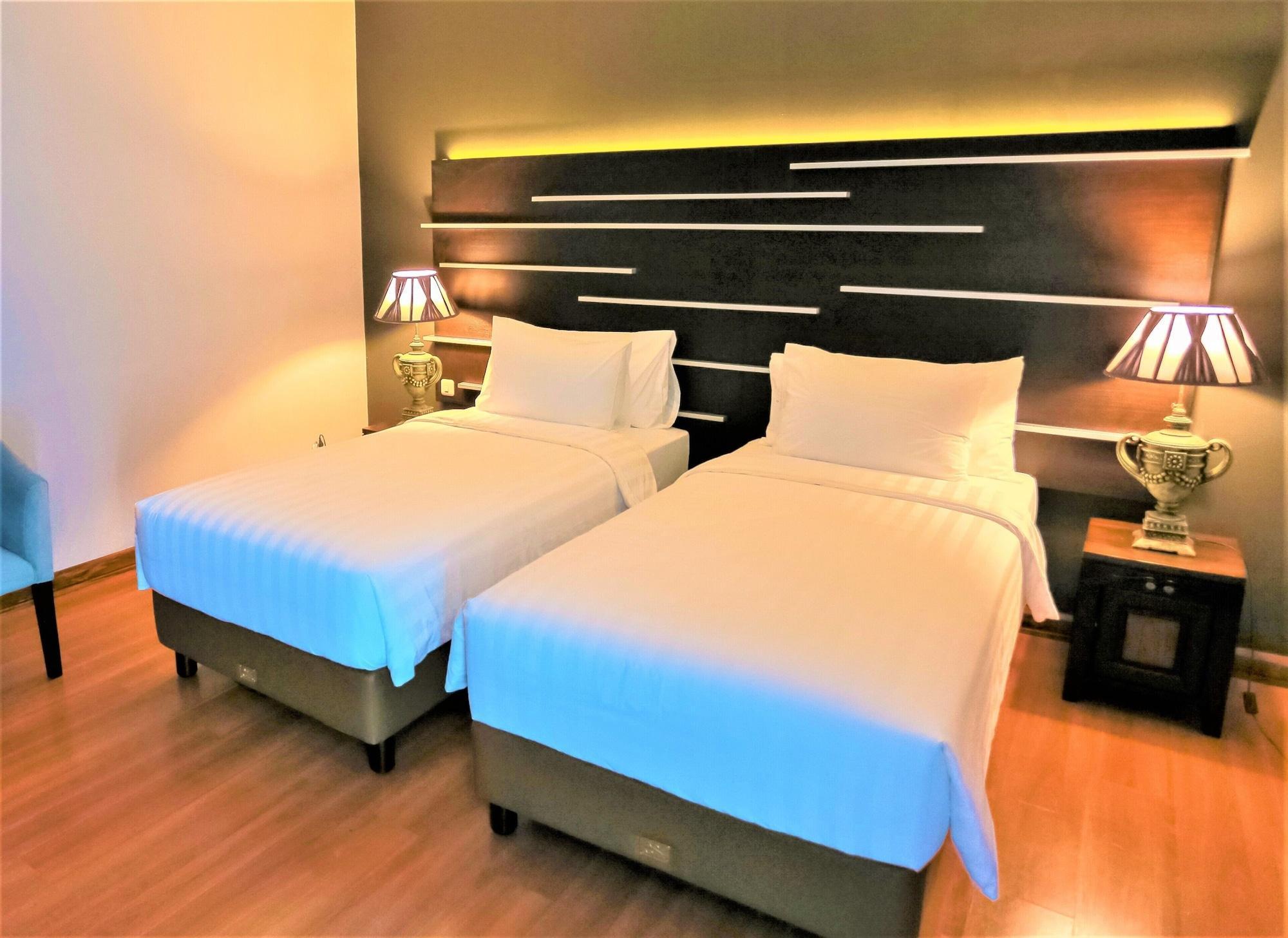 Madina Inn Yogyakarta Exterior photo