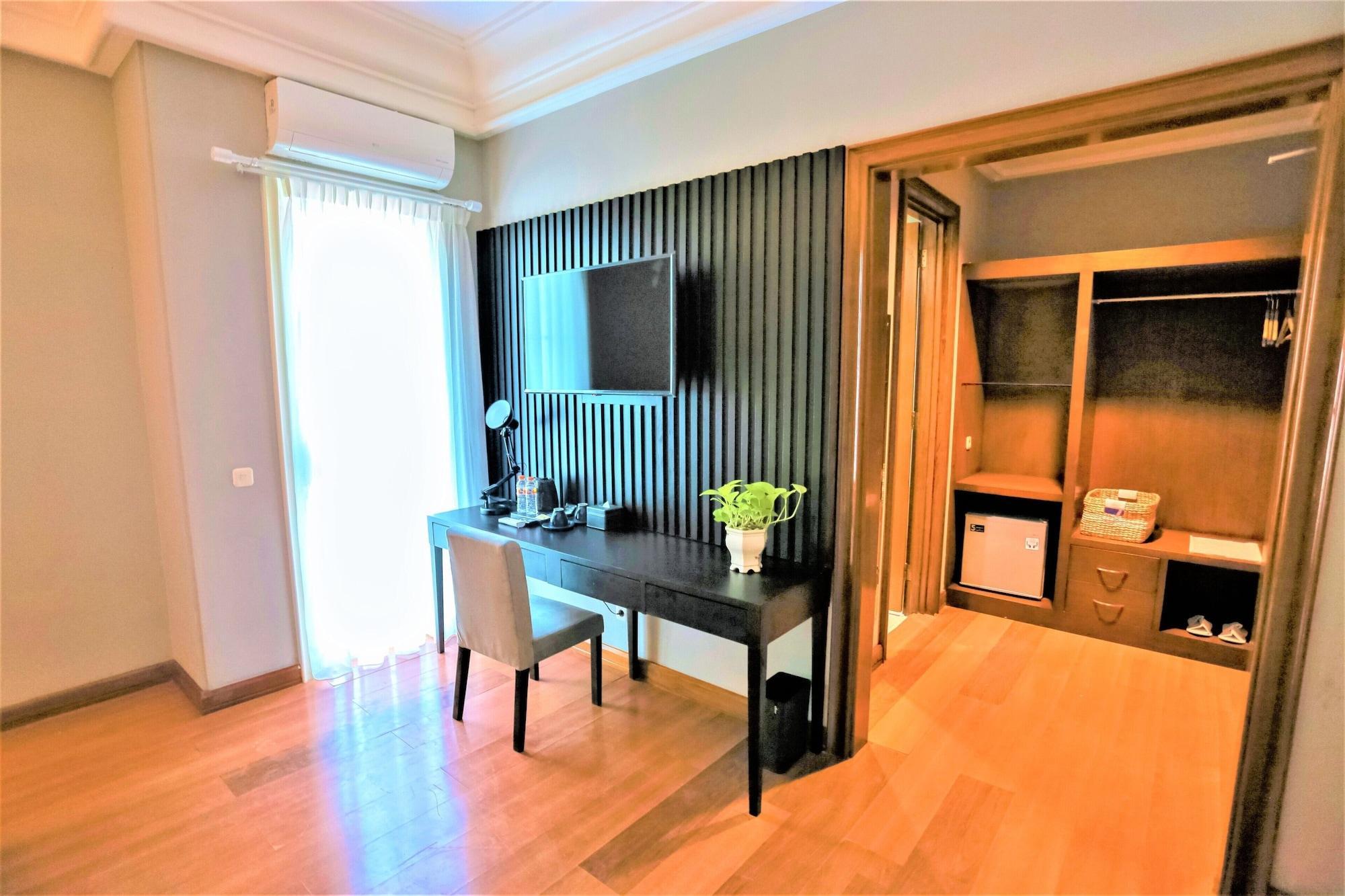Madina Inn Yogyakarta Exterior photo